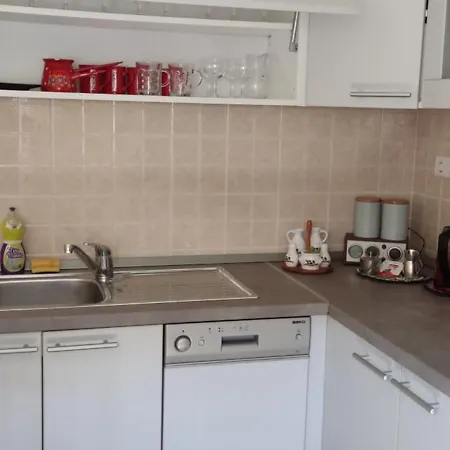 M&t Apartment